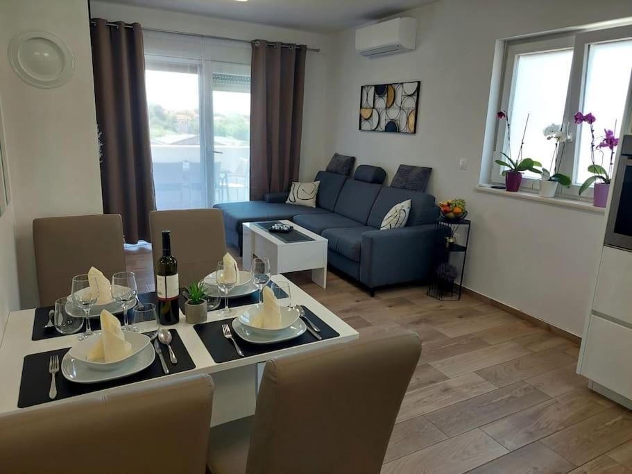 Valux Apartman Pula Dış mekan fotoğraf